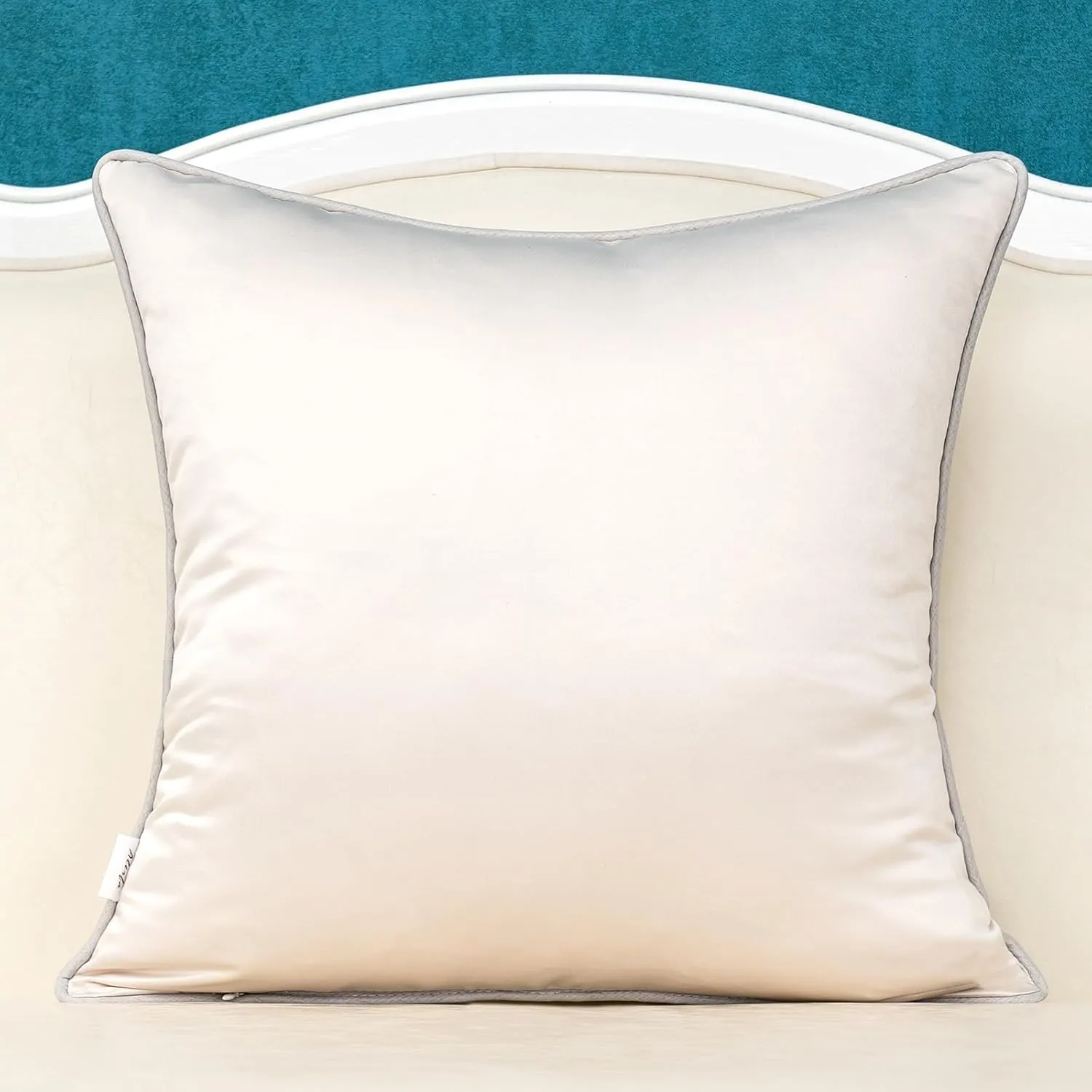 Alerfa 20 x 20 Inch Light Beige White Geometric Striped Gold Leather Patchwork Velvet Cushion Case Luxury Modern Lumbar Throw Pillow Cover Decorative Pillow for Couch Sofa Living Room Bedroom Car