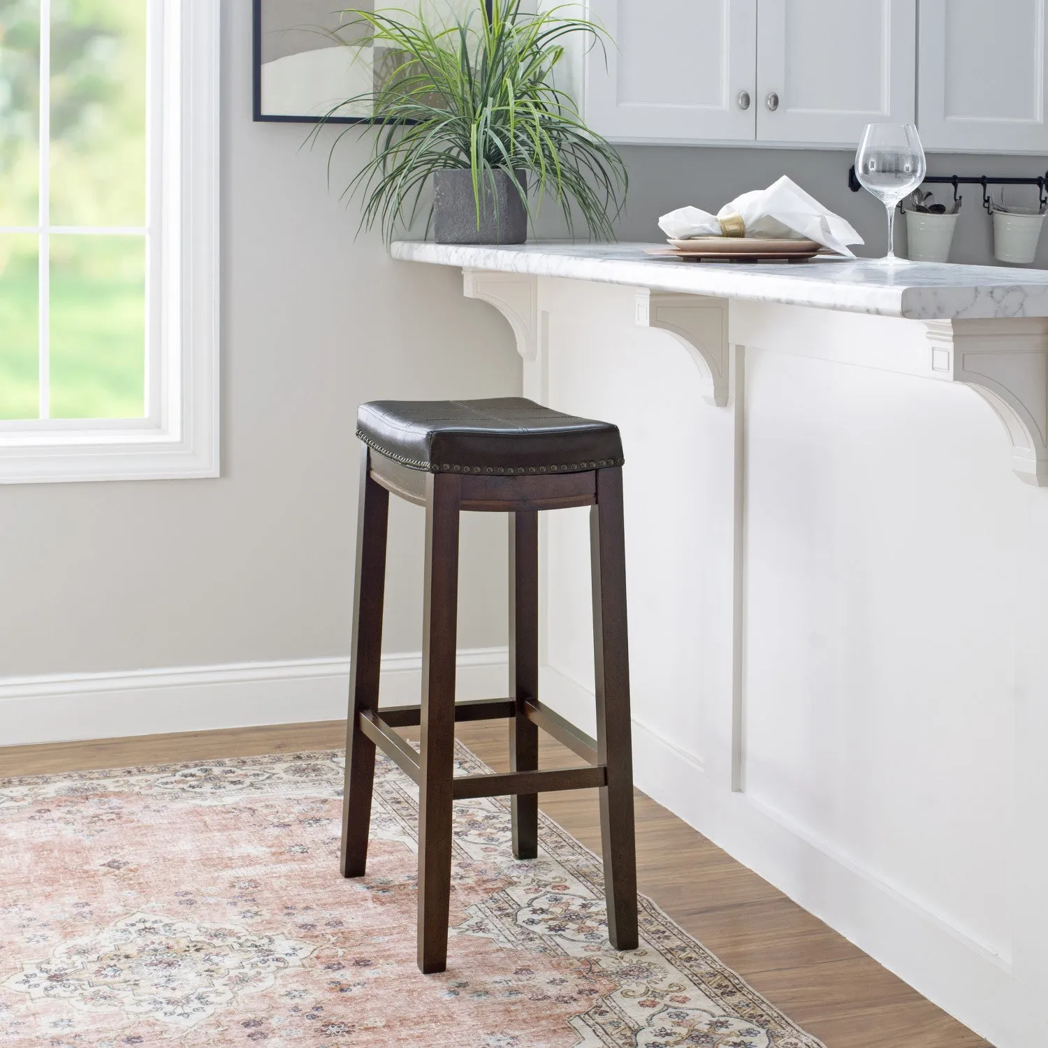 Claridge Faux Leather Backless Barstool - Browm|Tabouret bar Claridge en similicuir et sans dossier - brun