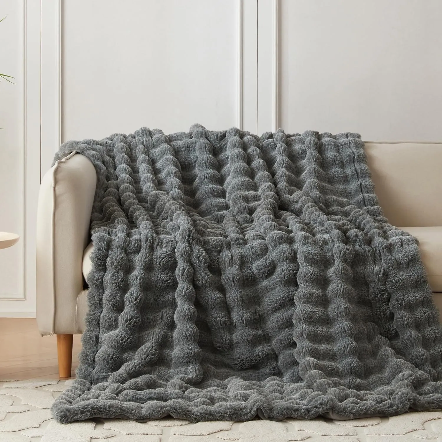 COOVA Faux Rabbit Fur & Flannel Throw Blanket 50x60 Inch - Luxury Fuzzy & Cozy Soft Blanket for All Seasons, Breathable and Comfortable for Bed, Sofa, Couch, and Camping,Cationic Light Grey