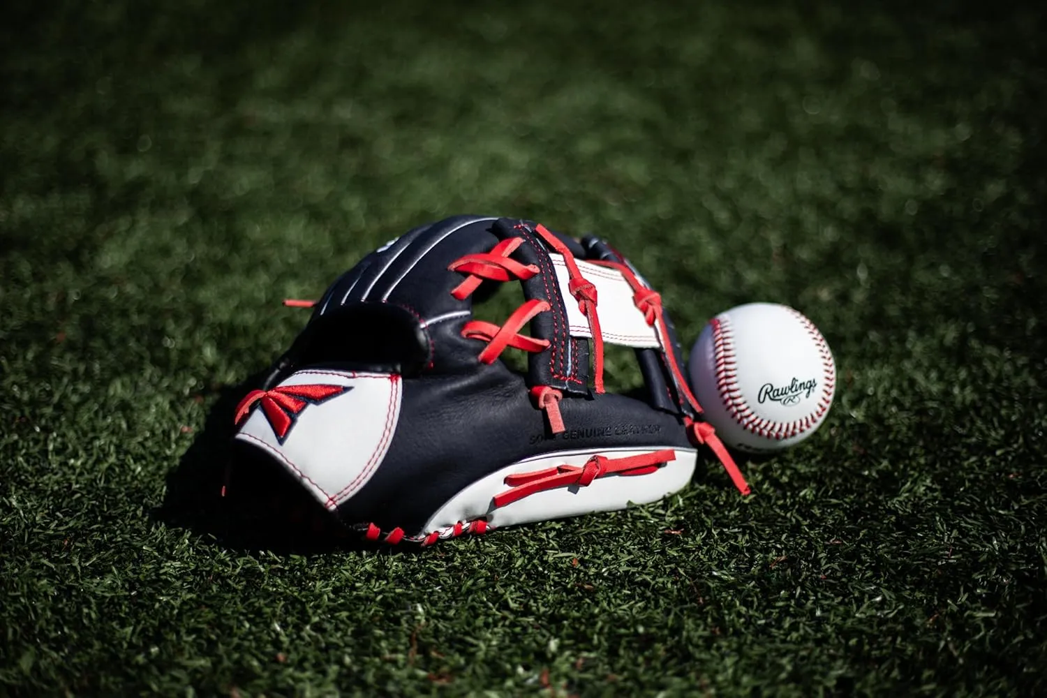 Easton Easton | Professional Youth Baseball Glove | Size 10" - I-Web | Multiple Styles