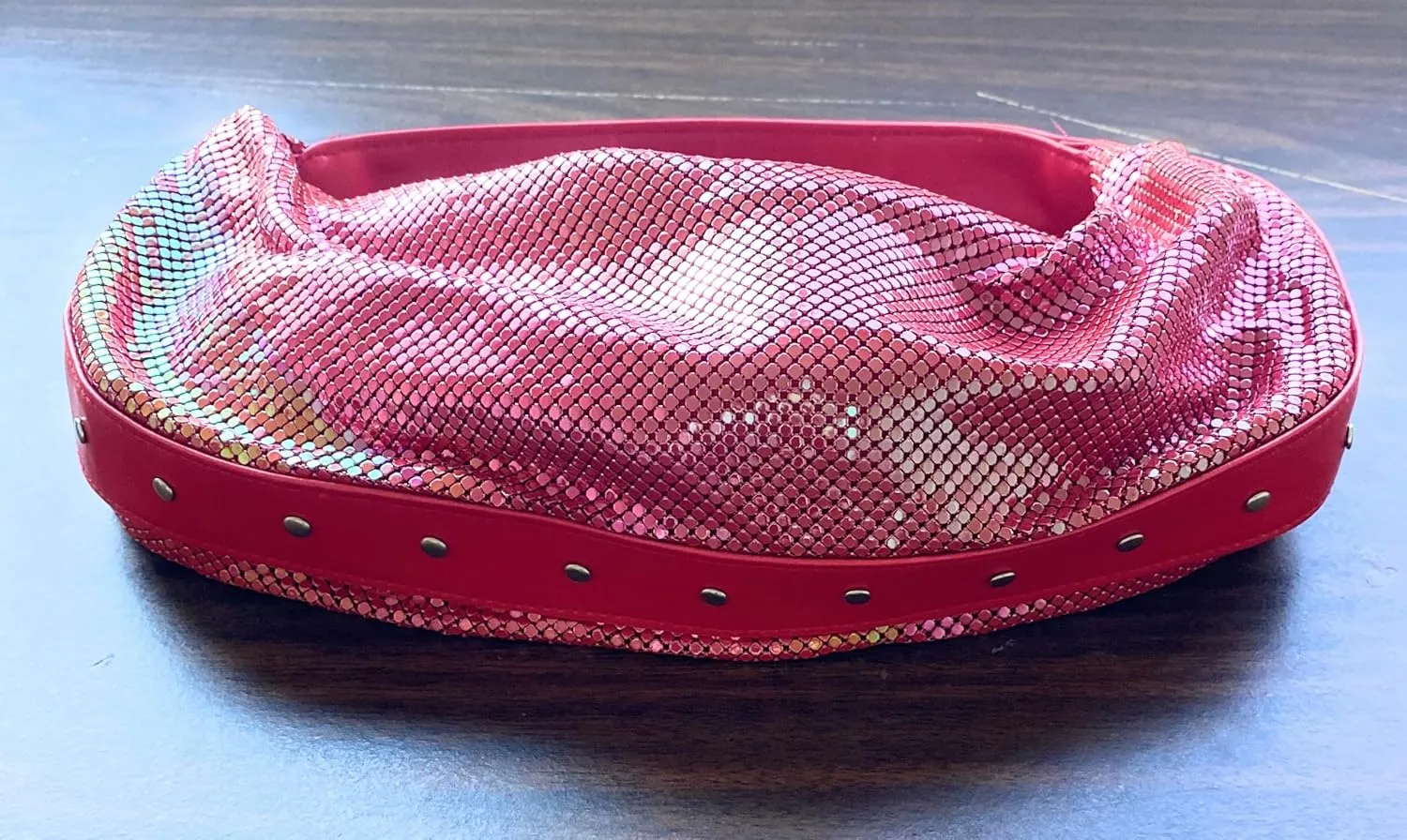 Elegant Vintage Hand Carry Evening Clutch Purse Women's Metal Mesh Hobo Bag for Cocktail Parties, Weddings, Prom & Banquets