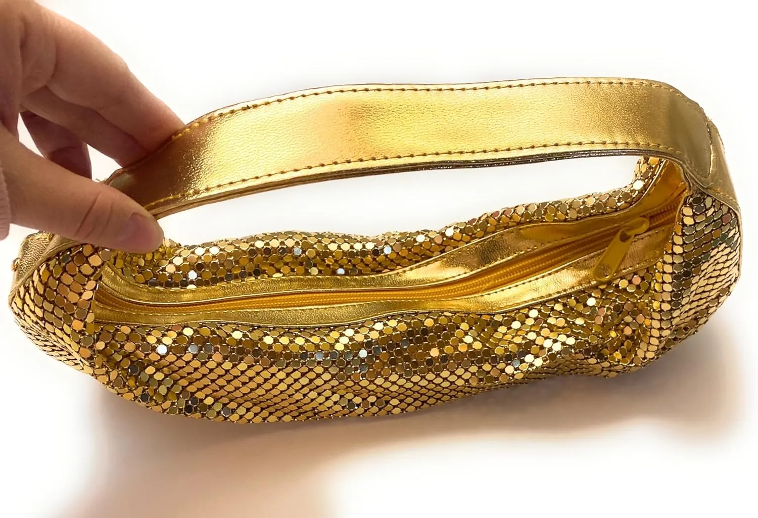Elegant Vintage Hand Carry Evening Clutch Purse Women's Metal Mesh Hobo Bag for Cocktail Parties, Weddings, Prom & Banquets