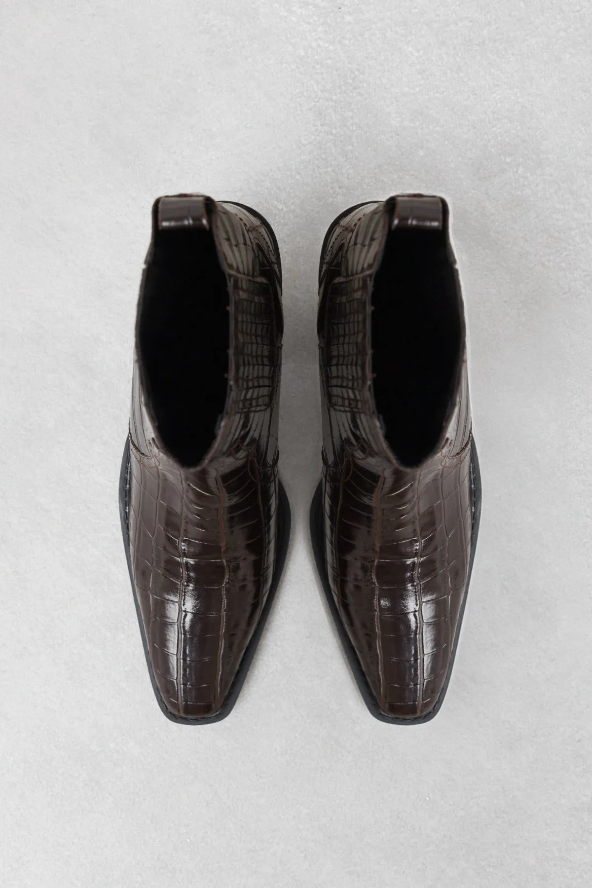 Embossed cowboy ankle boots - Women's