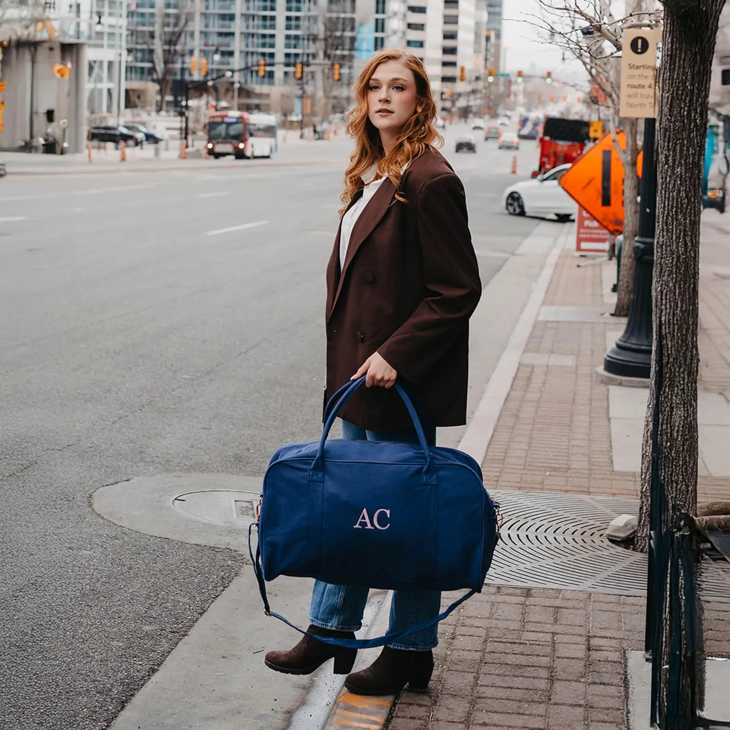 Embroidered Travel Duffle Bag with Name, Waterproof Personalized Weekender Bag, Custom Carry On Tote Bags for Women, Travel Essentials Gym Bag, Customized Hospital Bag, Overnight Luggage Bag - Navy