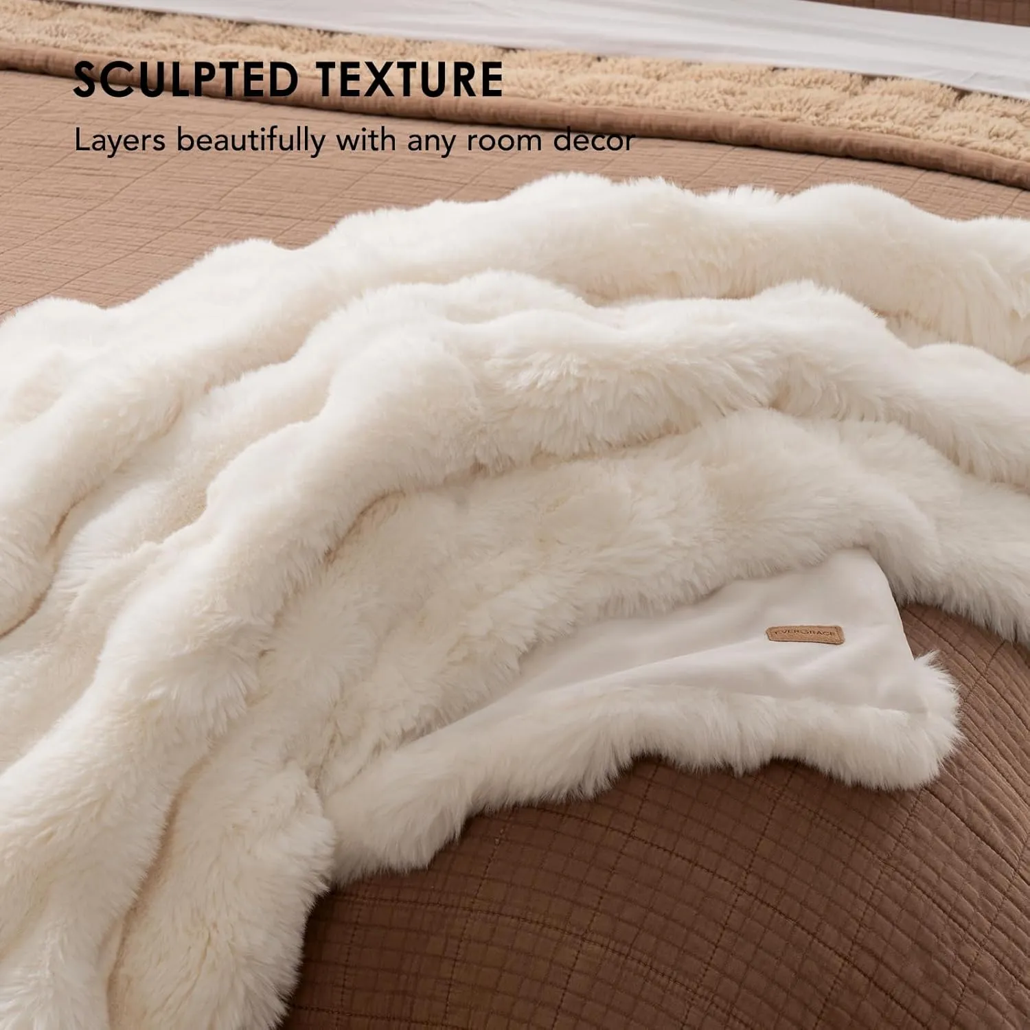 EVERGRACE Ultra Soft Luxury Fluffy Ridgeline Faux Rabbit Fur Throw Blanket, Thick Warm Bubble Throw for Bed, Cozy Plush Reversible Blankets for Couch, Chair, Sofa, Ivory White, 50x60 Inches, 870 GSM