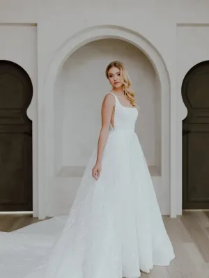 Exquisite Ball Gown Wedding Dress with Square Neckline, Delicate Straps, and Subtle Embellishments