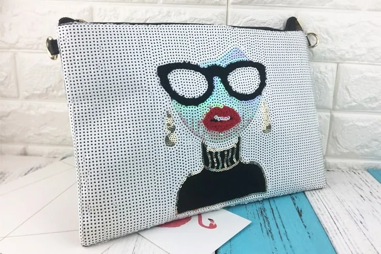 Fashion Victim Design Sequined Clutch