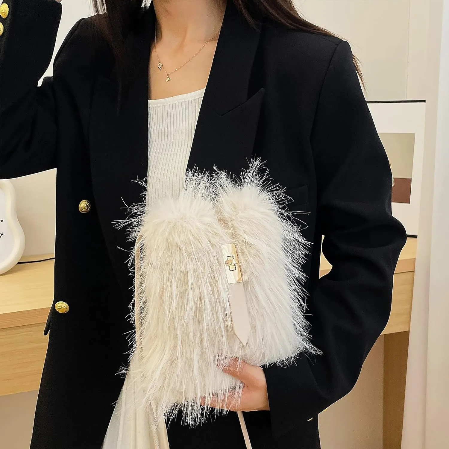 Furry Purse, Faux Fur Crossbody Bag Y2K Fluffy Bag Fuzzy Purses for Women