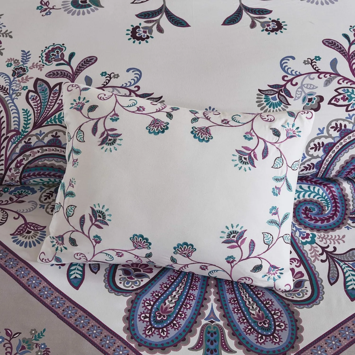 Intelligent Design Complete Bed In A Bag Casual Boho Comforter with Sheet Set Decorative Pillow, All Season Bedding Set, Twin, Tulay Purple 7 Piece