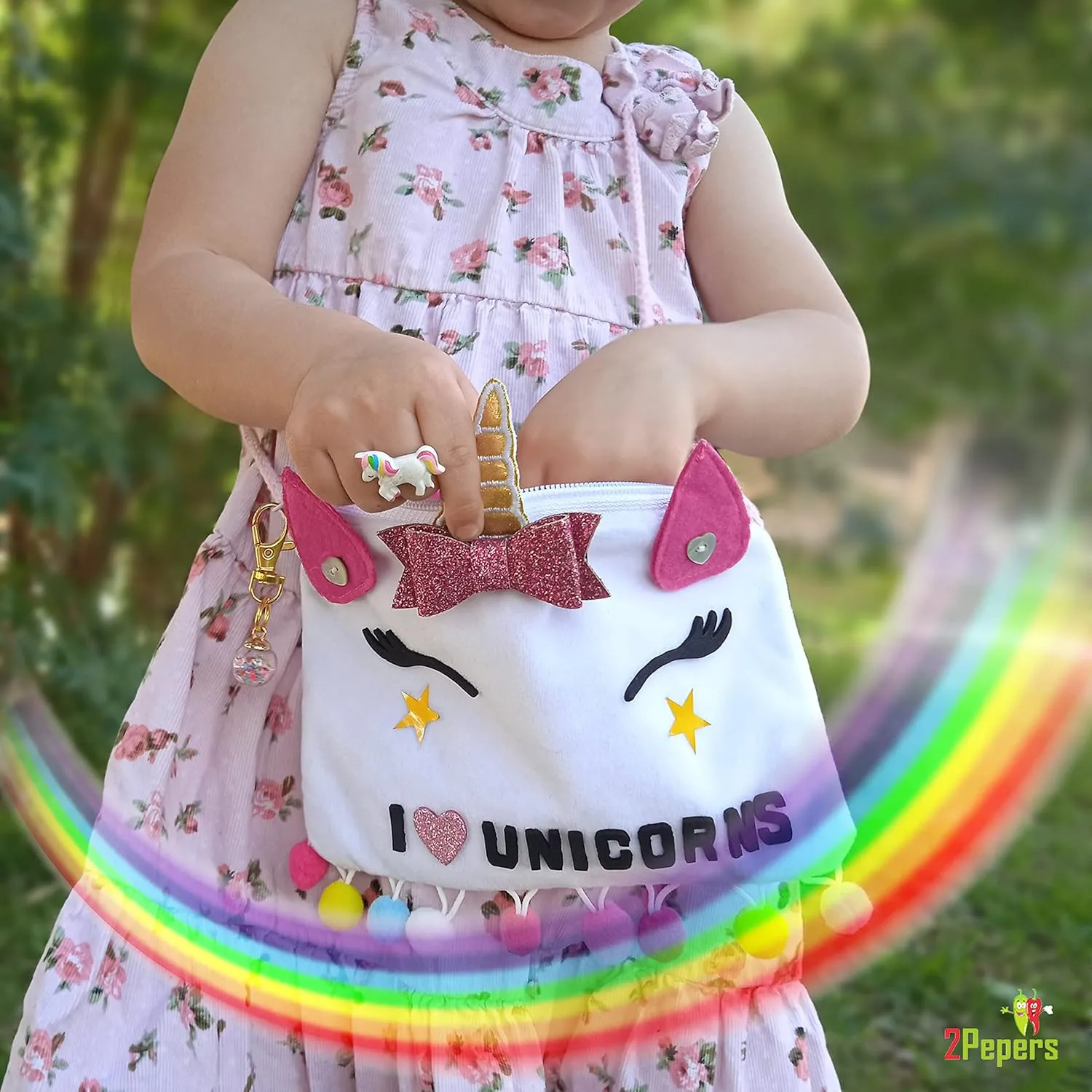 Make Your Own Unicorn Purse Kit, Arts and Crafts for Kids, DIY Unicorns Gifts for Girls Ages 3 4 5 6 7 8 Years and Up (No Sewing Needed), Magical Unicorn Toy Bag, Creative Girl's Project