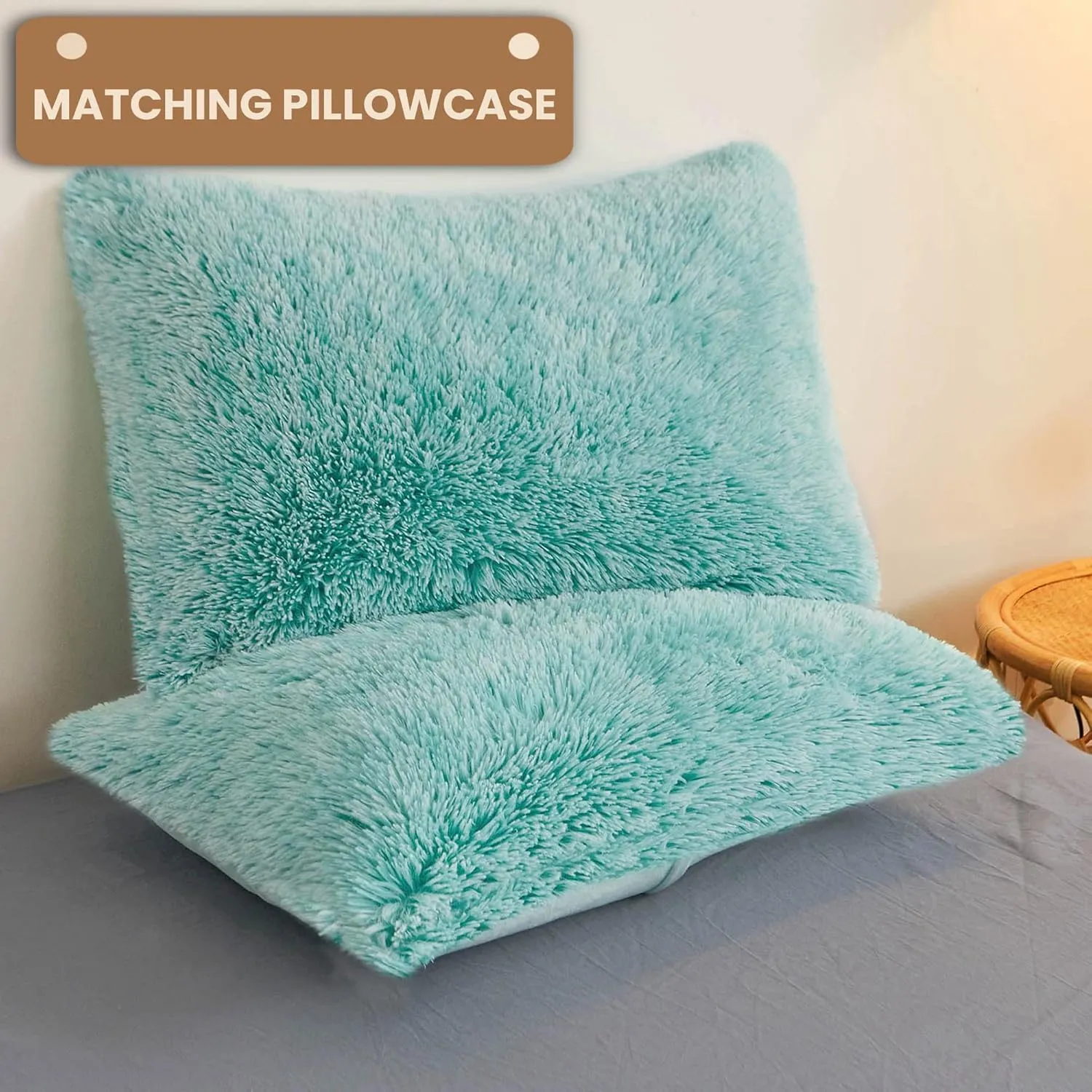 MEGO Luxury Shaggy Faux Fur Duvet Cover Set, Ultra Soft 2 Pieces Fluffy Comforter Cover Set, Fuzzy Bedding Set(1 Plush Furry Duvet Cover   1 Pillow Case), Zipper Closure(Twin, Aqua Green Ombre)