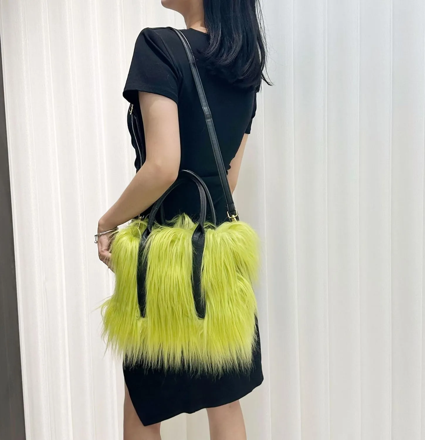 Plush Shoulder Bag for Women Crossbody Soft Fluffy Large Tote Handbag Fuzzy Purse Faux Fur Bag in Winter (Grass Green)