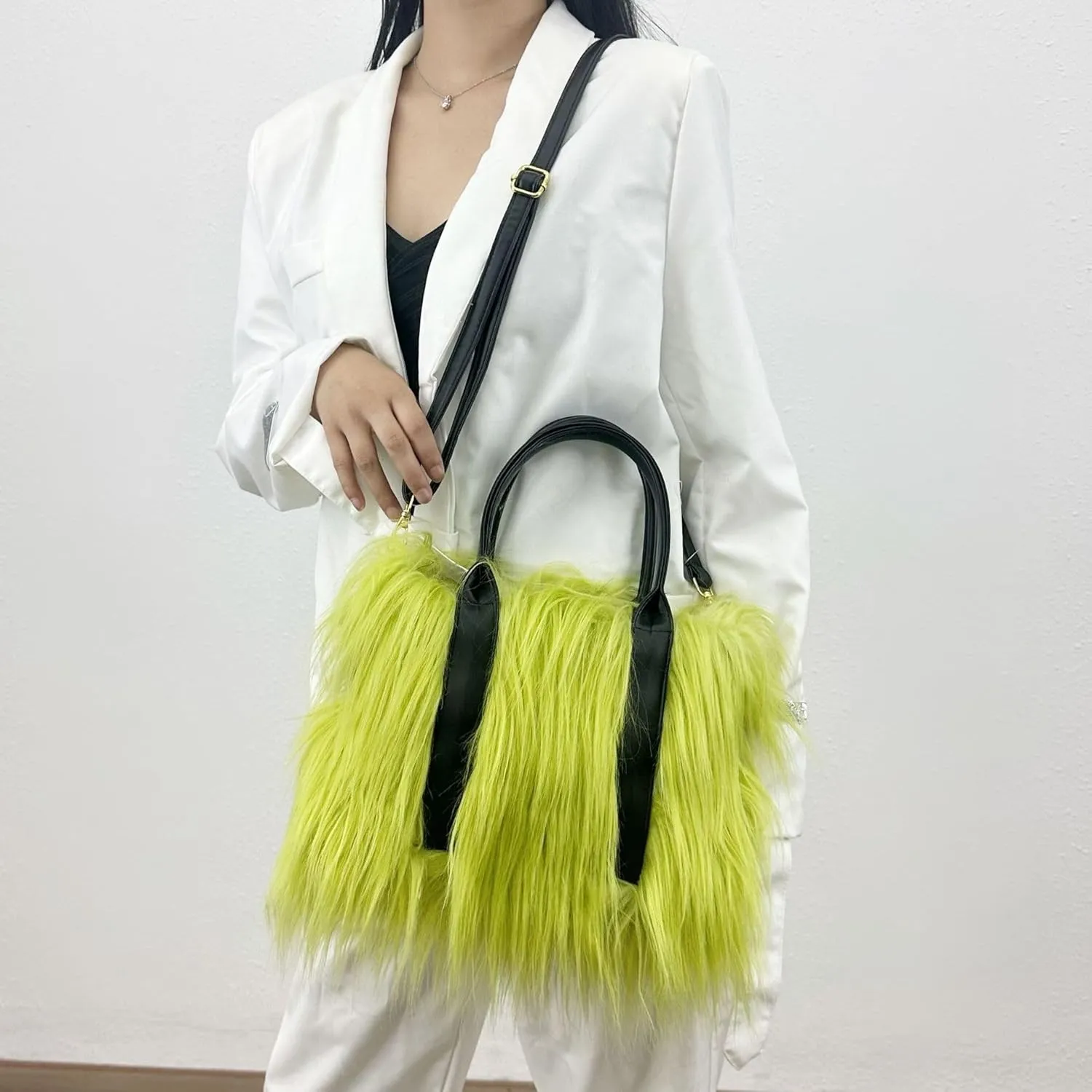 Plush Shoulder Bag for Women Crossbody Soft Fluffy Large Tote Handbag Fuzzy Purse Faux Fur Bag in Winter (Grass Green)