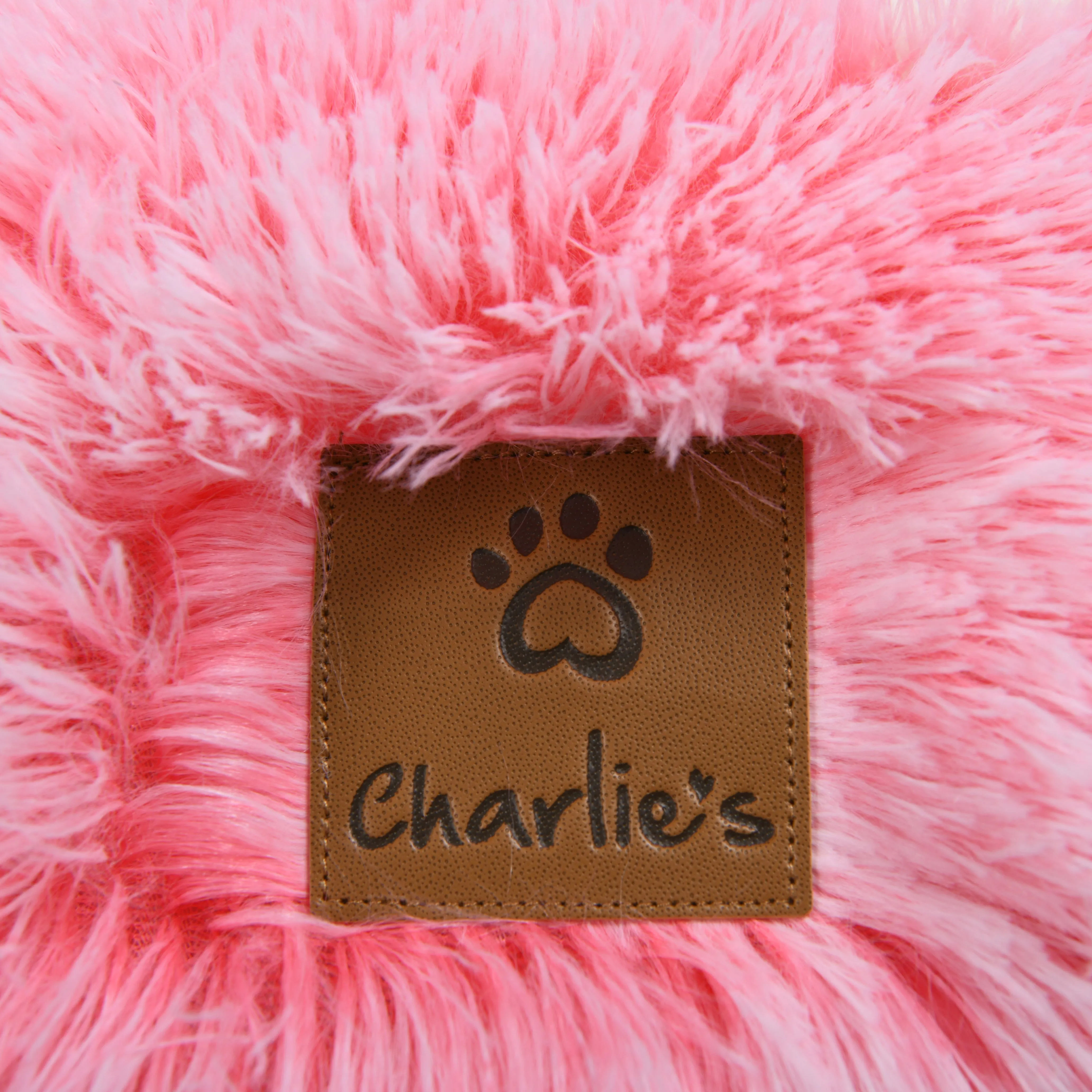 Snookie Hooded Pet Bed in Faux Fur - Ombre Pink