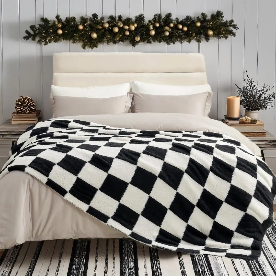 Snuggle Sac Faux Fur Throw Blanket for Couch,Black Checker Blanket, Cozy Soft Warm Blankets for Sofa, Bedroom, Living Room, Black Checker,50x60 inches