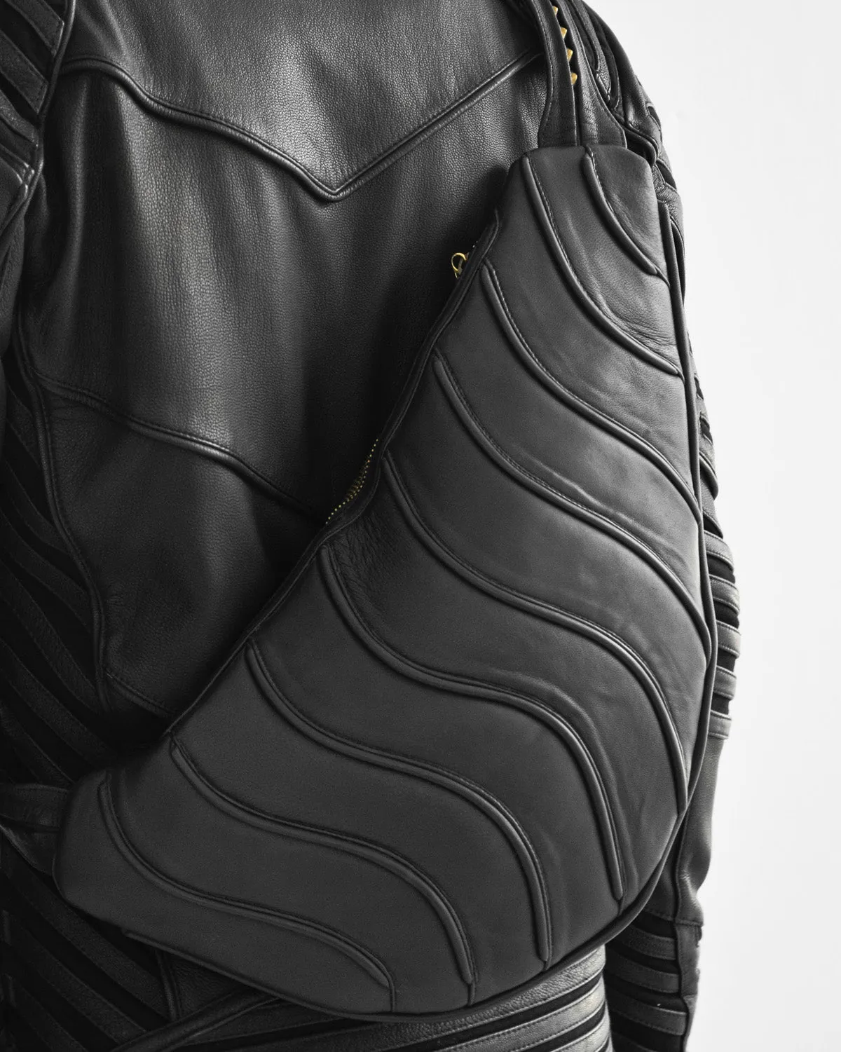 SQUADRON Shoulder Bag
