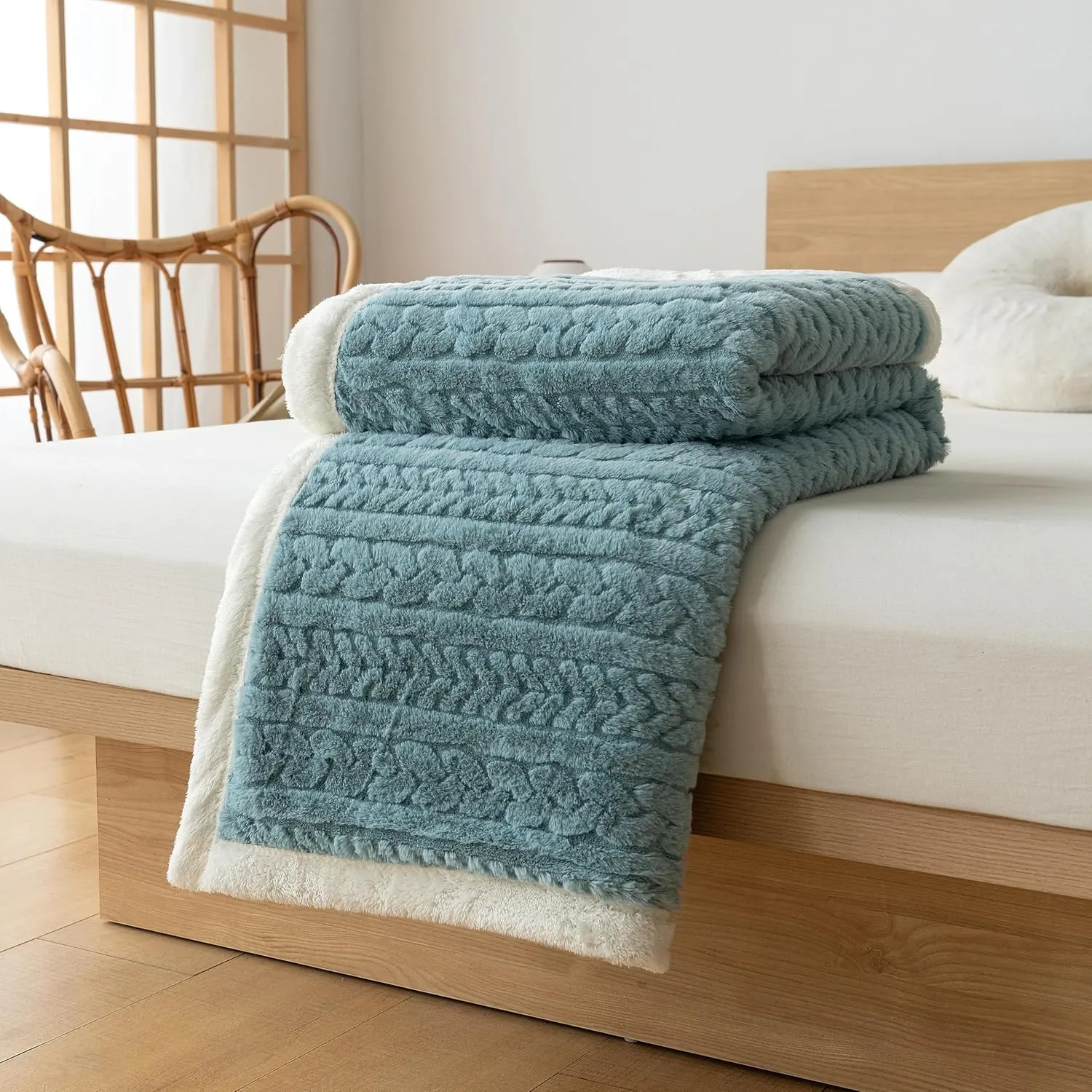 UKELER Boho Throw Blanket 50x60 inch, 540 GSM Faux Fur Blanket for Bed Sofa Travel Camping, Super Soft Cozy Fluffy Plush Blanket, Southwestern Aztec Sherpa Fleece Blanket for All Seasons, Turquoise
