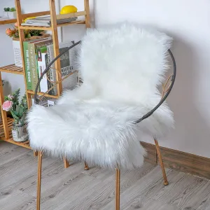 White Faux Fur Rug，Faux Sheepskin Fur Seat Covers,White Fluffy Area Rug Decor Throw Rug Carpets for Bedroom Living Room 2 x 3 Feet