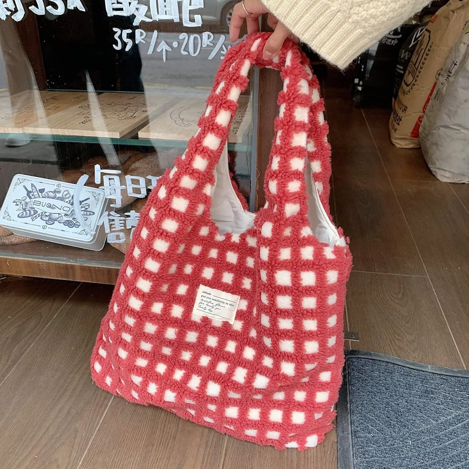 Women Girls Cute Bear Plush Shoulder Bag Large Tote Handbag Purse Faux Fur Shopping Dating Bag for Grills