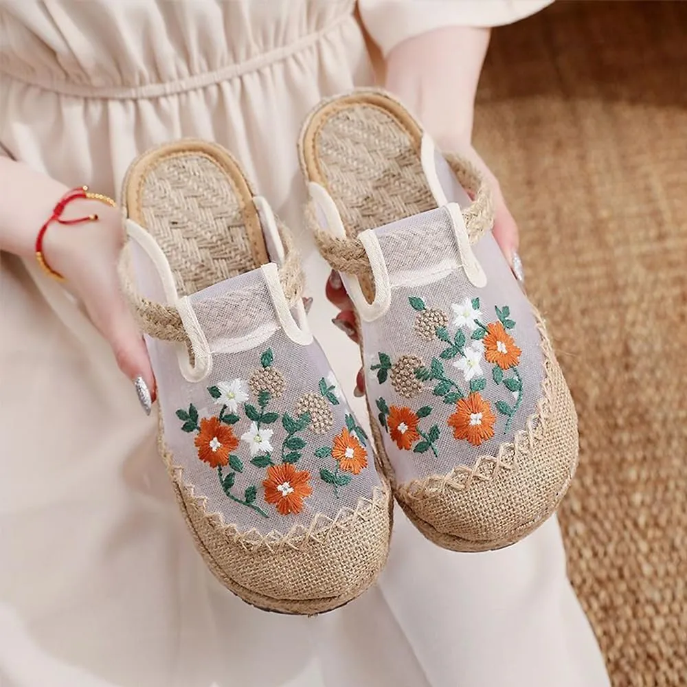 Women's Floral Embroidered Shoes Comfortable Round Toe Flats Chinese Ethnic Style Traditional Old Beijing Embroidered Shoe