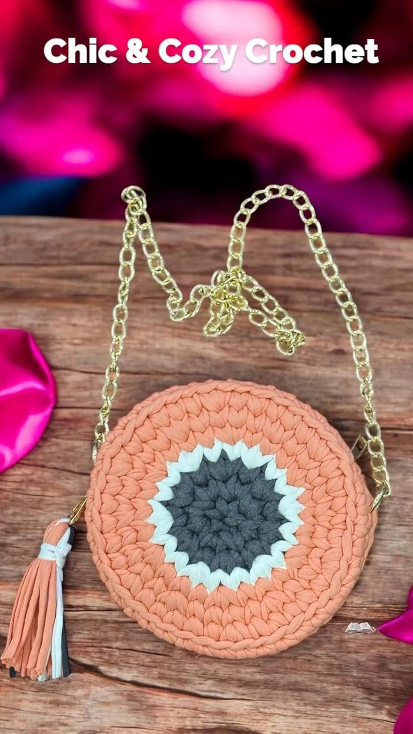 Womens Small Round Crochet Straw Crossbody Bag Beach Circle Boho Shoulder Bag with Gold Chain Strap